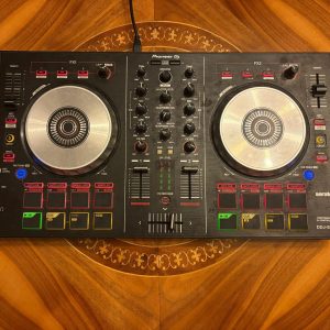 Pioneer DDJ SB2 DJ Decks