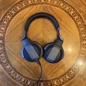 Pioneer HDJ-CUE1 DJ Headphones